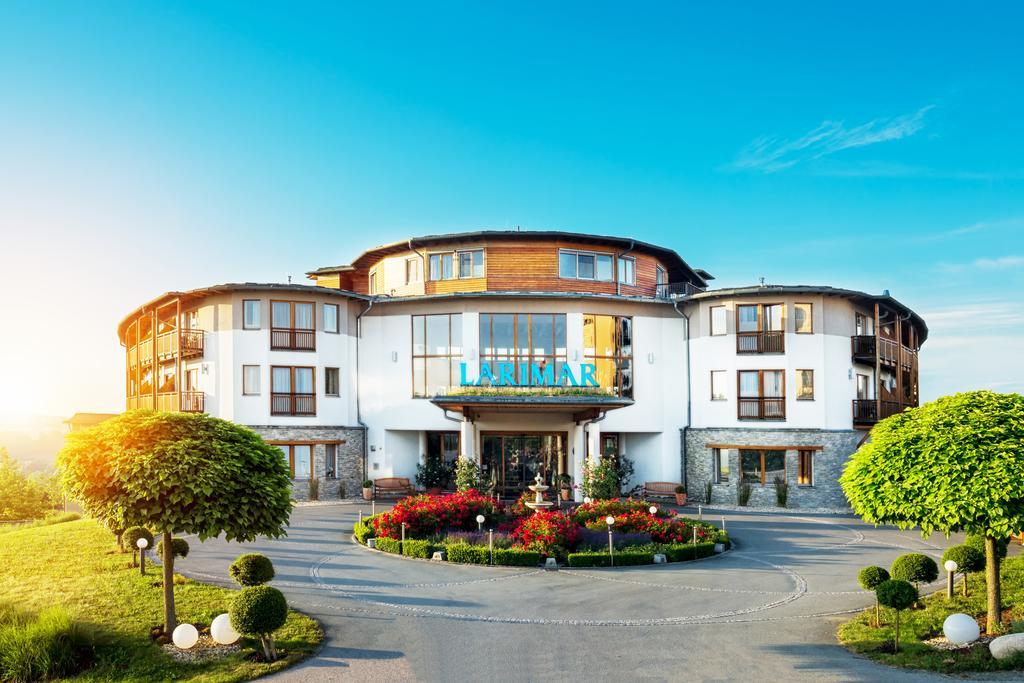 Hotel & Spa Larimar Щегерсбах Екстериор снимка